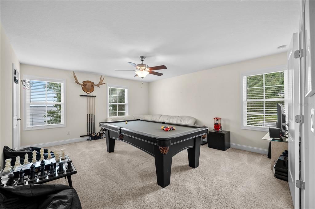For Sale: $699,900 (5 beds, 3 baths, 2540 Square Feet)