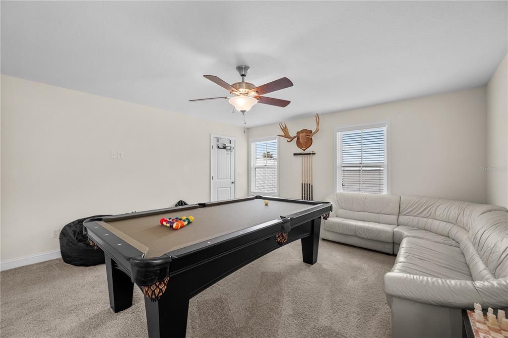 For Sale: $699,900 (5 beds, 3 baths, 2540 Square Feet)