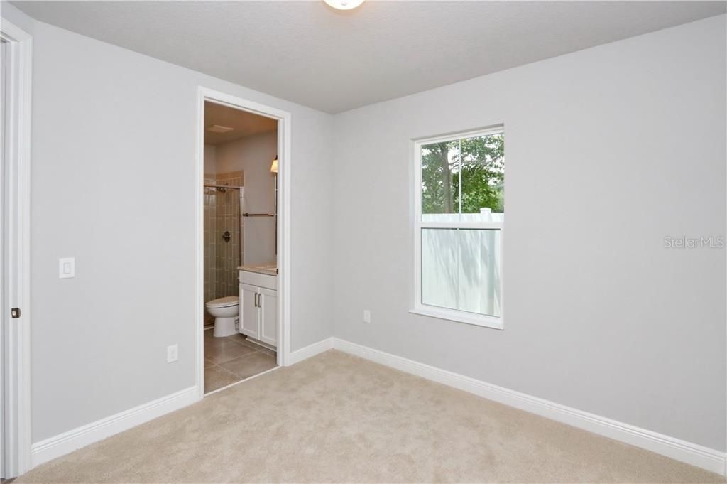 For Rent: $4,500 (3 beds, 3 baths, 1818 Square Feet)