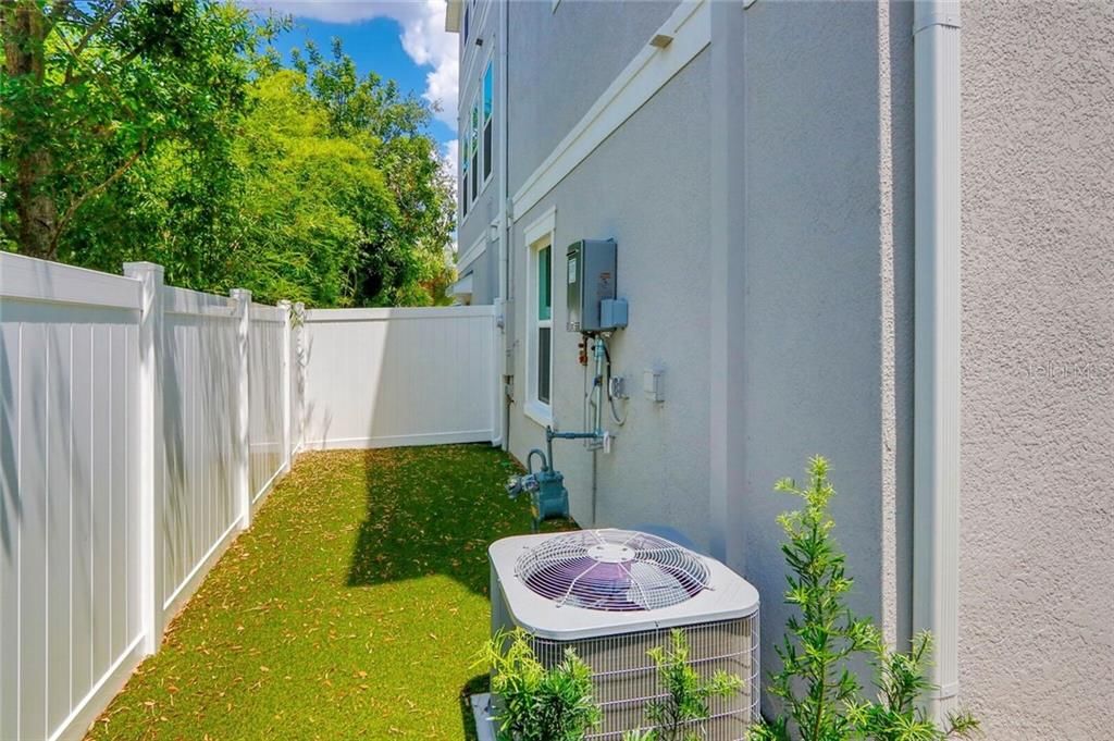 For Rent: $4,500 (3 beds, 3 baths, 1818 Square Feet)