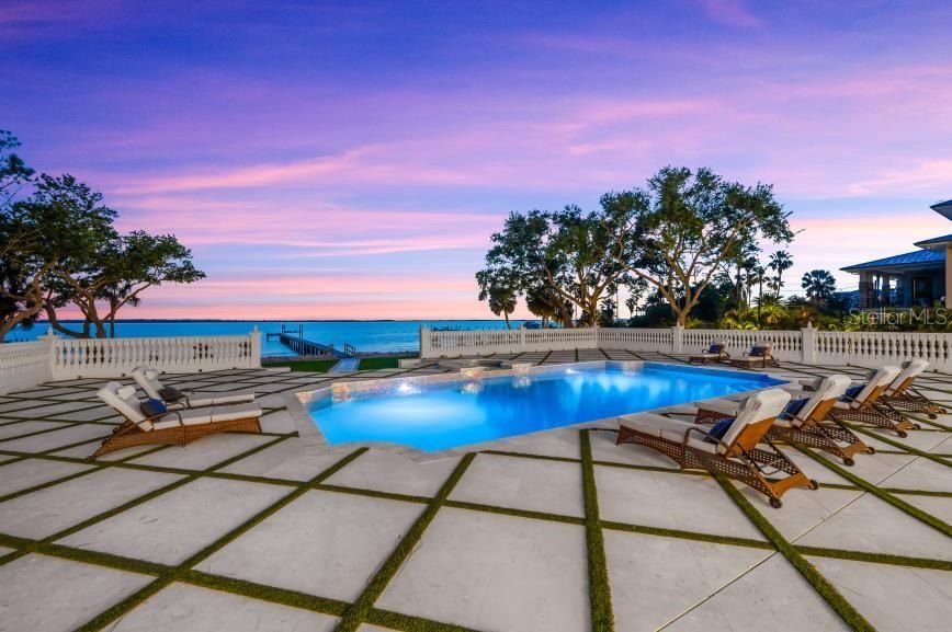 For Sale: $7,900,000 (5 beds, 5 baths, 7931 Square Feet)