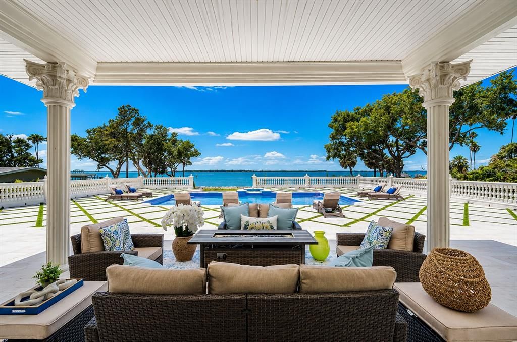 For Sale: $7,900,000 (5 beds, 5 baths, 7931 Square Feet)