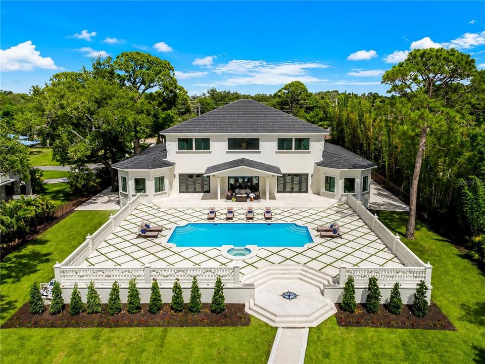 For Sale: $7,900,000 (5 beds, 5 baths, 7931 Square Feet)