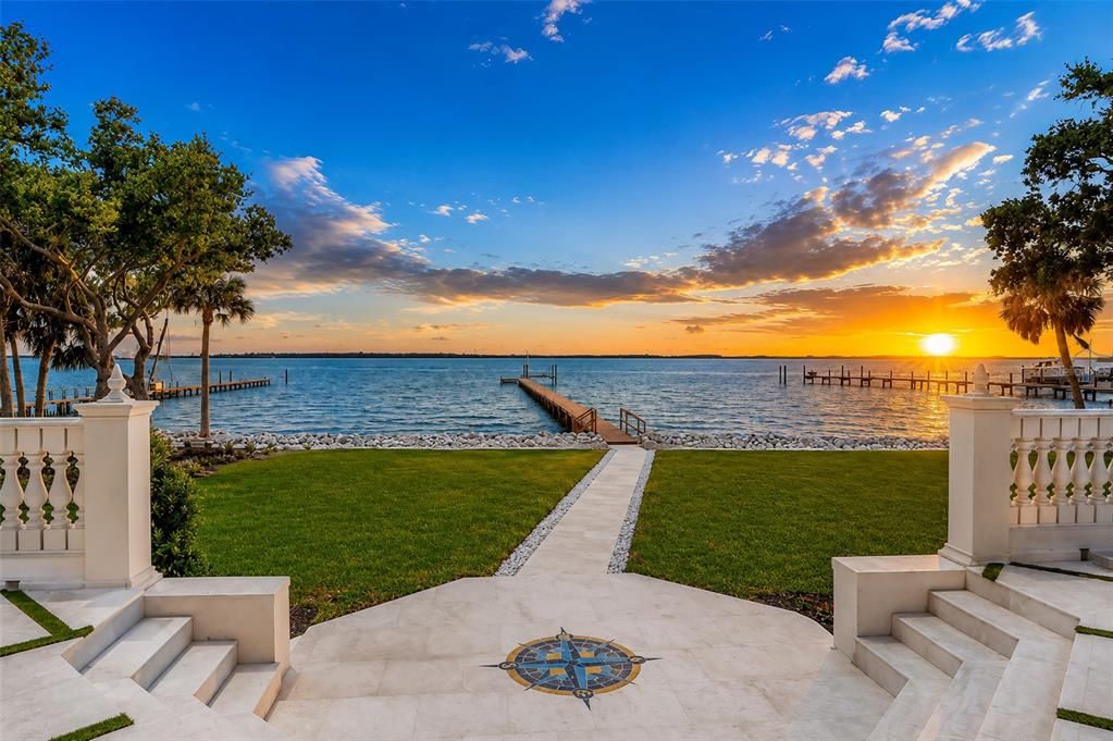 For Sale: $7,900,000 (5 beds, 5 baths, 7931 Square Feet)