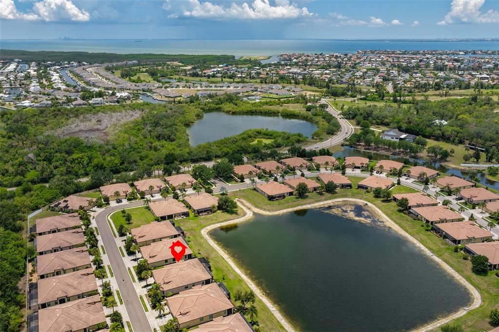 На продажу: $310,000 (2 спален, 2 ванн, 1393 Квадратных фут)