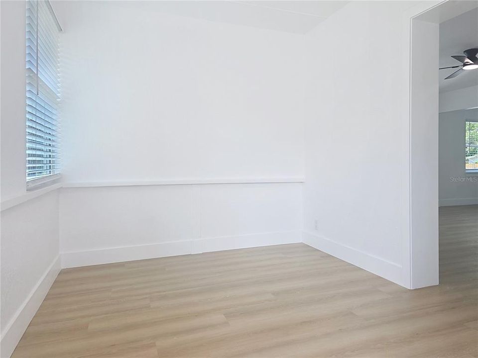 На продажу: $369,900 (3 спален, 2 ванн, 1412 Квадратных фут)