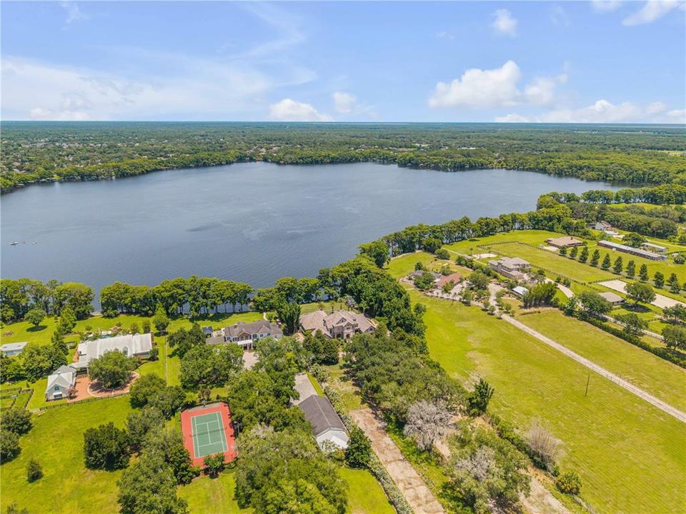 For Sale: $5,990,000 (7 beds, 5 baths, 7879 Square Feet)