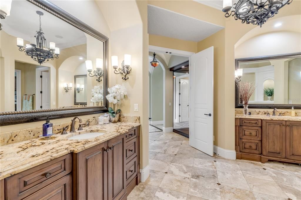 For Sale: $5,990,000 (7 beds, 5 baths, 7879 Square Feet)