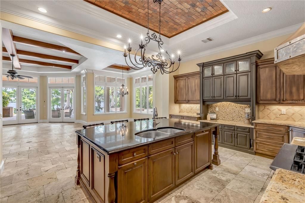 For Sale: $5,990,000 (7 beds, 5 baths, 7879 Square Feet)