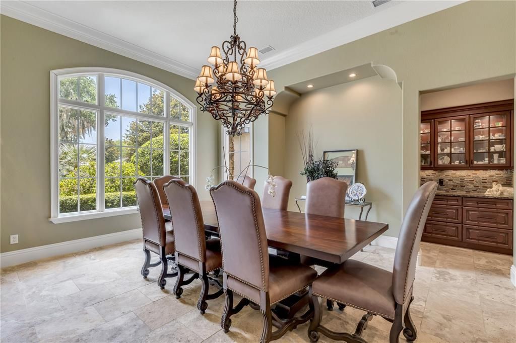 For Sale: $5,990,000 (7 beds, 5 baths, 7879 Square Feet)