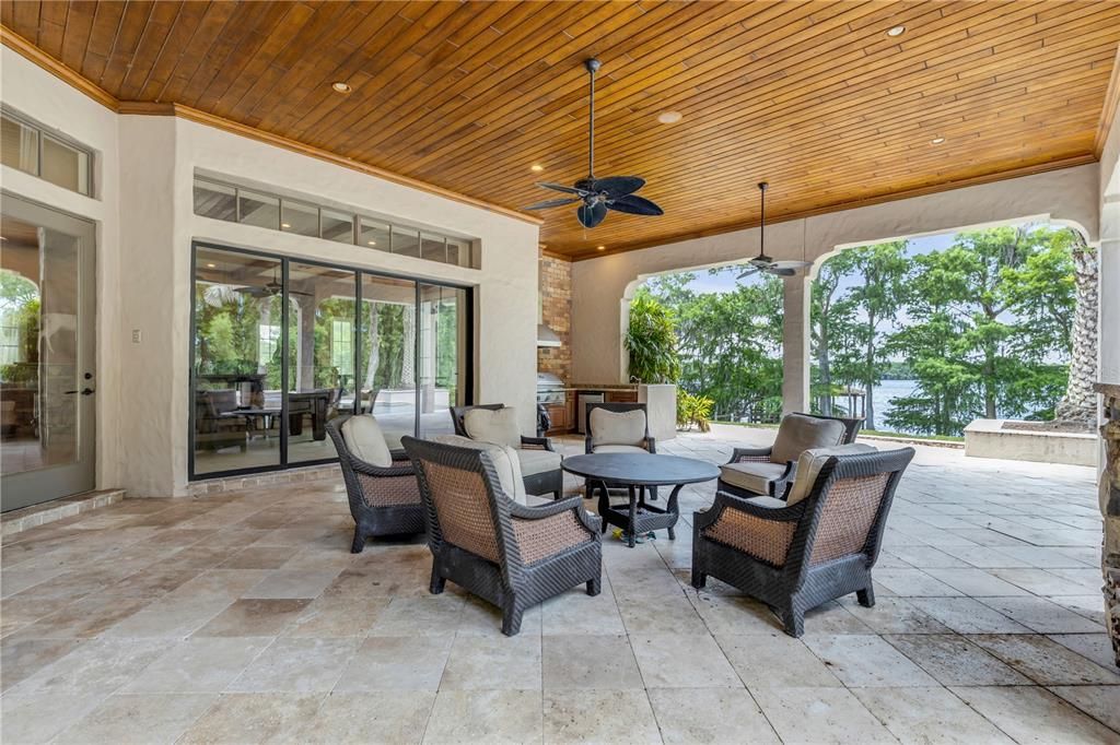 For Sale: $5,990,000 (7 beds, 5 baths, 7879 Square Feet)