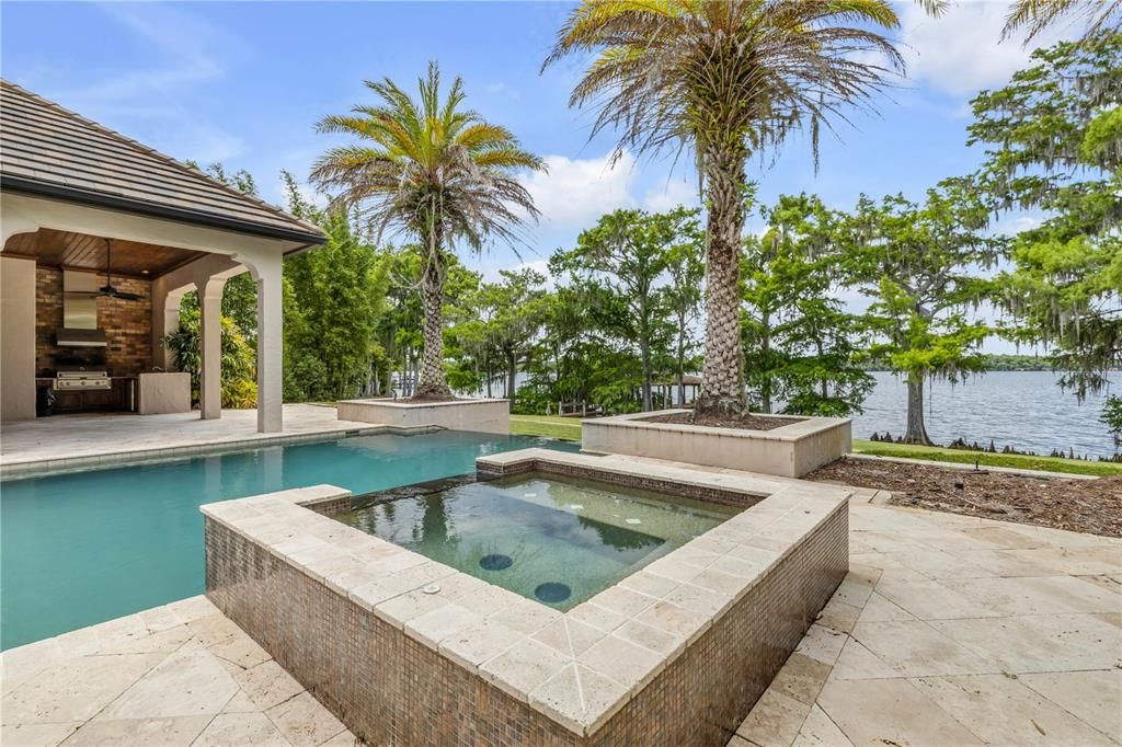 For Sale: $5,990,000 (7 beds, 5 baths, 7879 Square Feet)