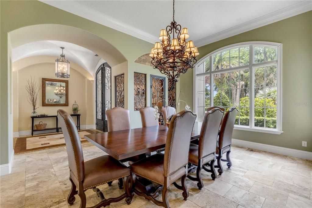 For Sale: $5,990,000 (7 beds, 5 baths, 7879 Square Feet)