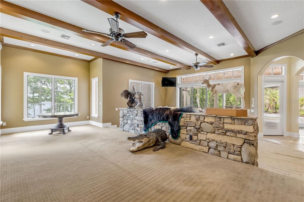 For Sale: $5,990,000 (7 beds, 5 baths, 7879 Square Feet)
