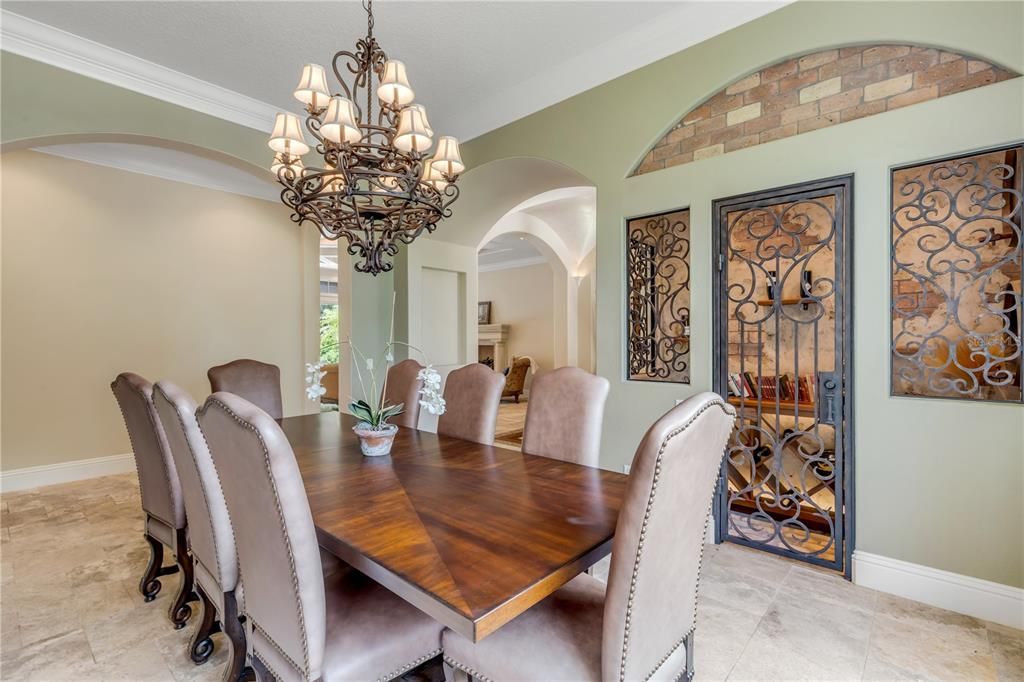 For Sale: $5,990,000 (7 beds, 5 baths, 7879 Square Feet)