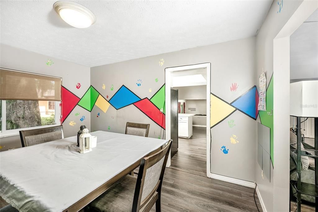 For Sale: $375,000 (4 beds, 2 baths, 2078 Square Feet)