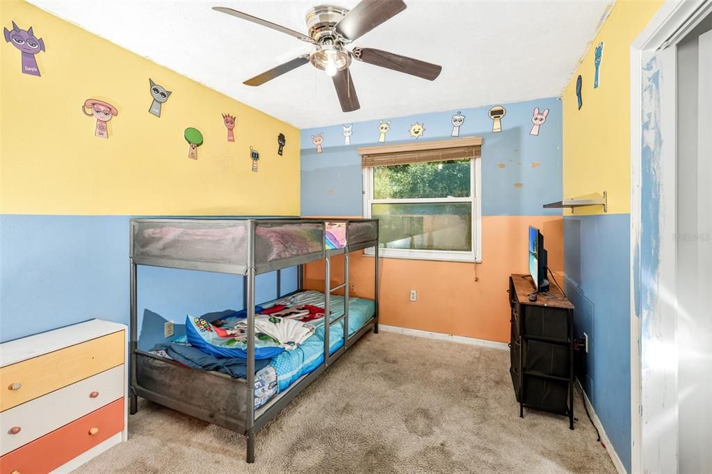 For Sale: $375,000 (4 beds, 2 baths, 2078 Square Feet)