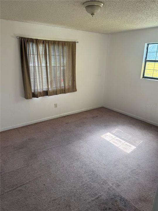 For Sale: $129,000 (3 beds, 2 baths, 984 Square Feet)