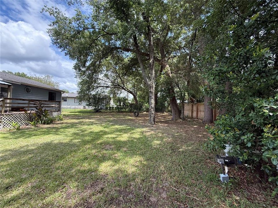 For Sale: $129,000 (3 beds, 2 baths, 984 Square Feet)