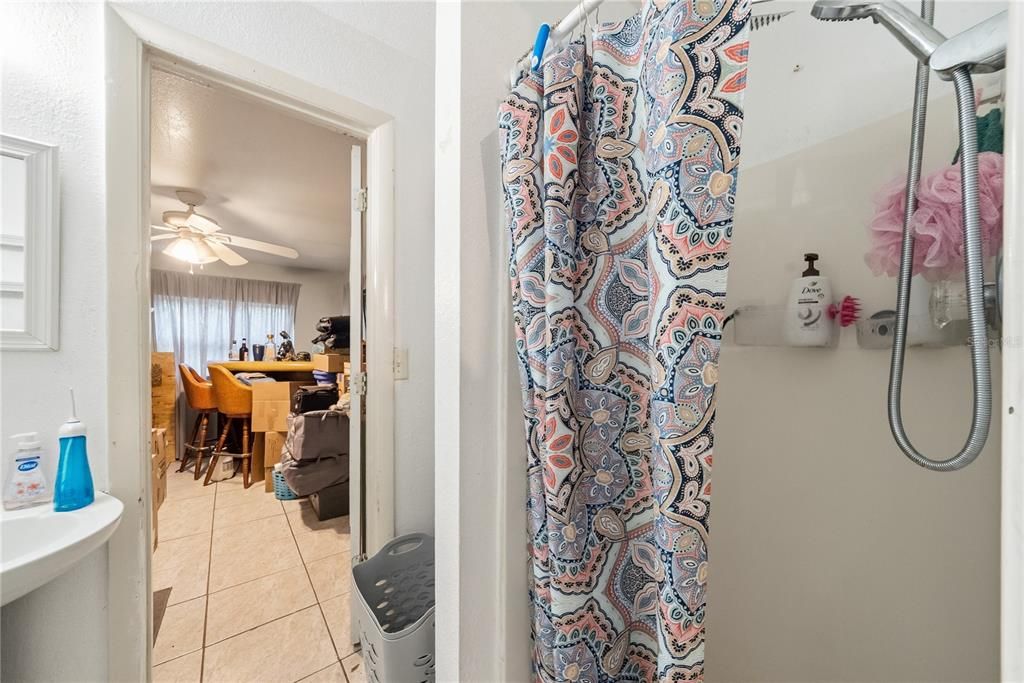 На продажу: $365,000 (3 спален, 3 ванн, 1555 Квадратных фут)