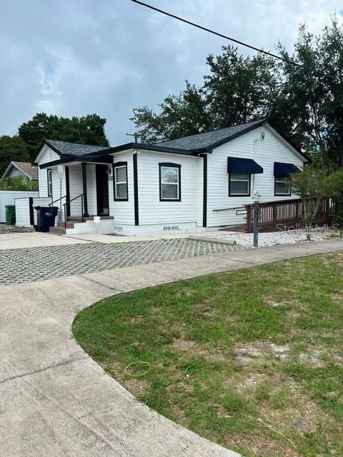 For Sale: $648,000 (0 beds, 0 baths, 1082 Square Feet)
