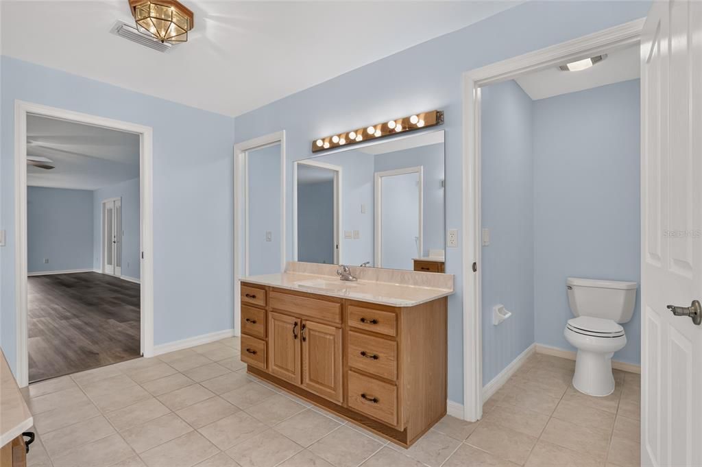 For Sale: $389,000 (3 beds, 2 baths, 2892 Square Feet)