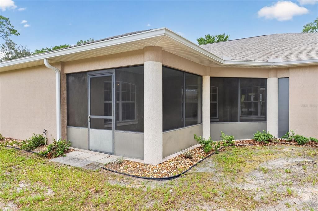 For Sale: $389,000 (3 beds, 2 baths, 2892 Square Feet)