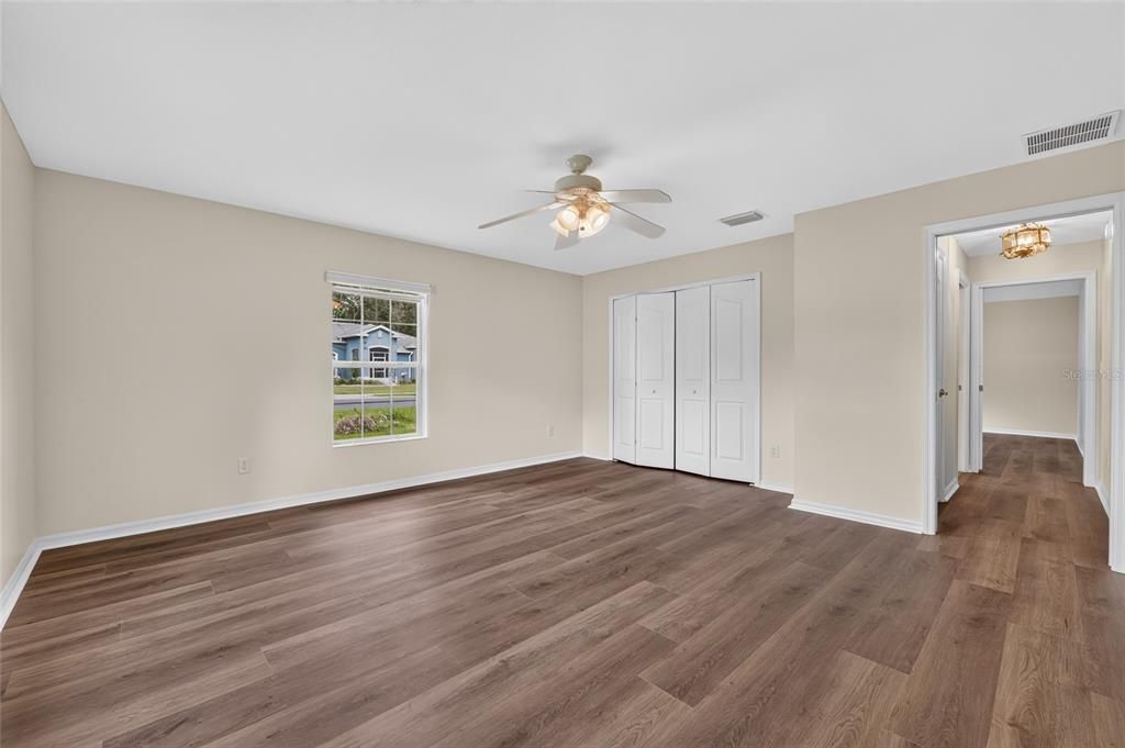 For Sale: $389,000 (3 beds, 2 baths, 2892 Square Feet)