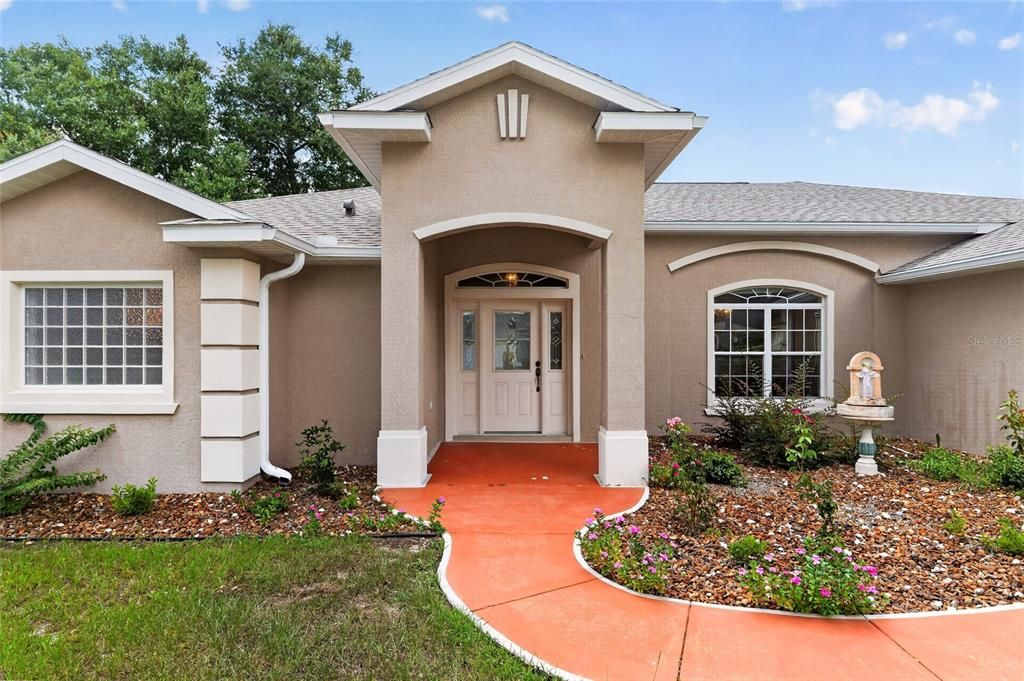 For Sale: $389,000 (3 beds, 2 baths, 2892 Square Feet)