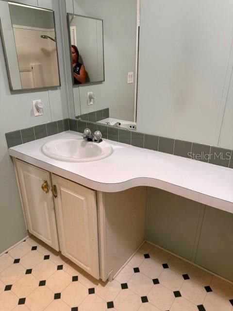 For Rent: $1,800 (2 beds, 2 baths, 1182 Square Feet)