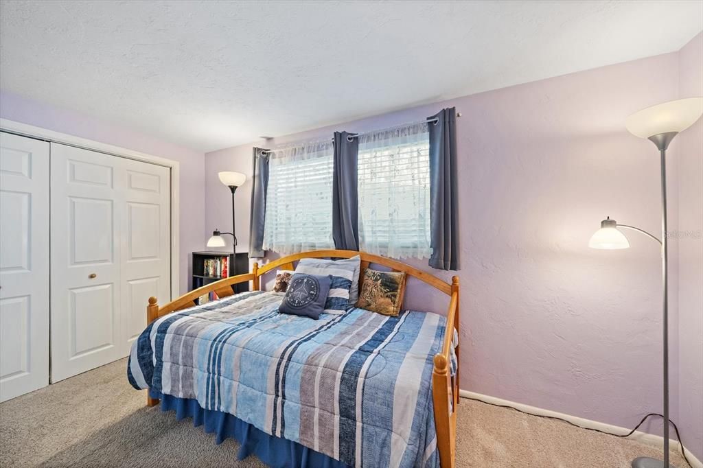 For Sale: $360,000 (3 beds, 2 baths, 1194 Square Feet)