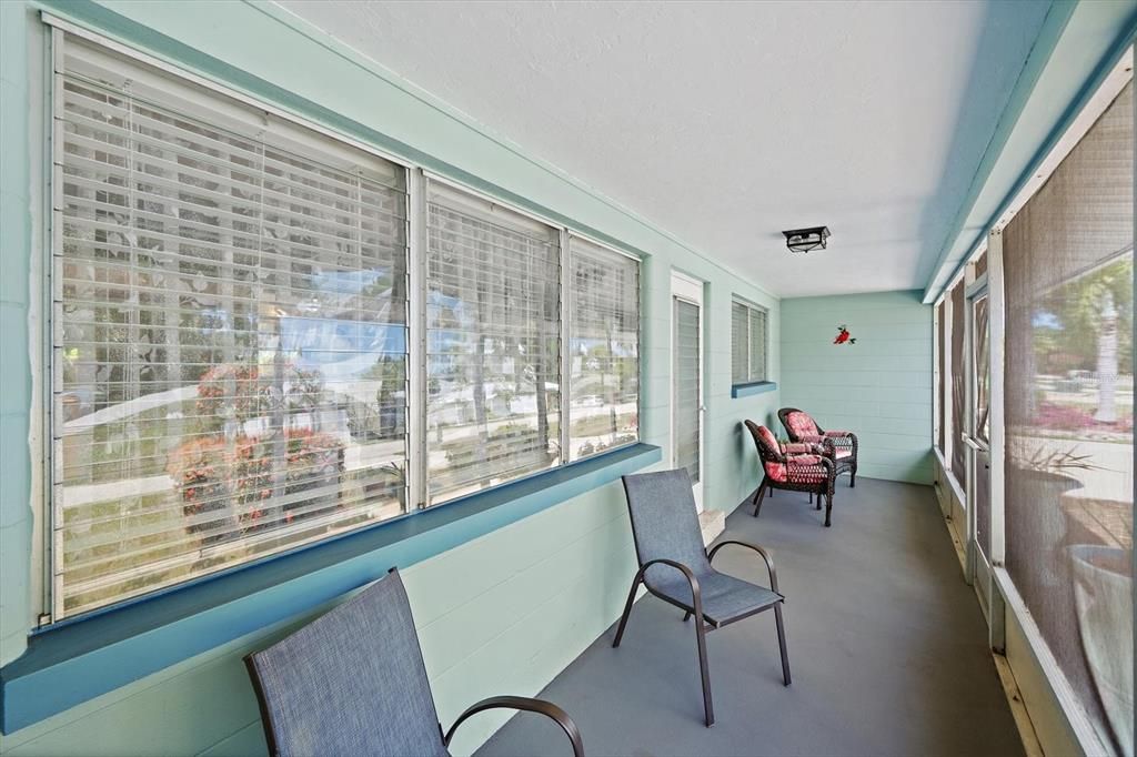 For Sale: $360,000 (3 beds, 2 baths, 1194 Square Feet)