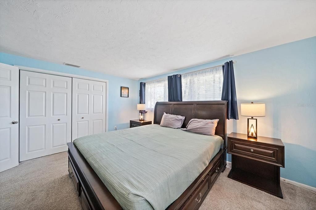 For Sale: $360,000 (3 beds, 2 baths, 1194 Square Feet)