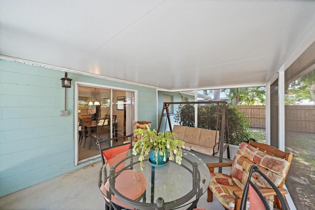 For Sale: $360,000 (3 beds, 2 baths, 1194 Square Feet)