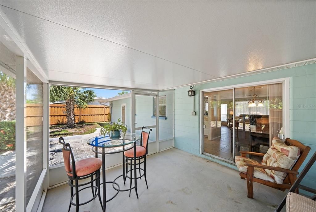 For Sale: $360,000 (3 beds, 2 baths, 1194 Square Feet)