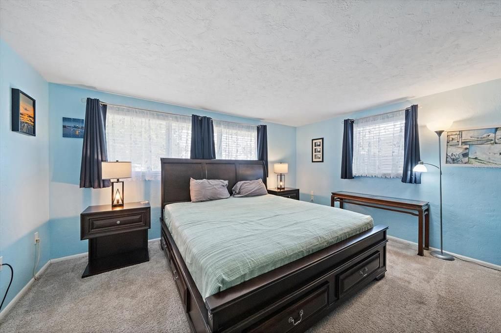 For Sale: $360,000 (3 beds, 2 baths, 1194 Square Feet)