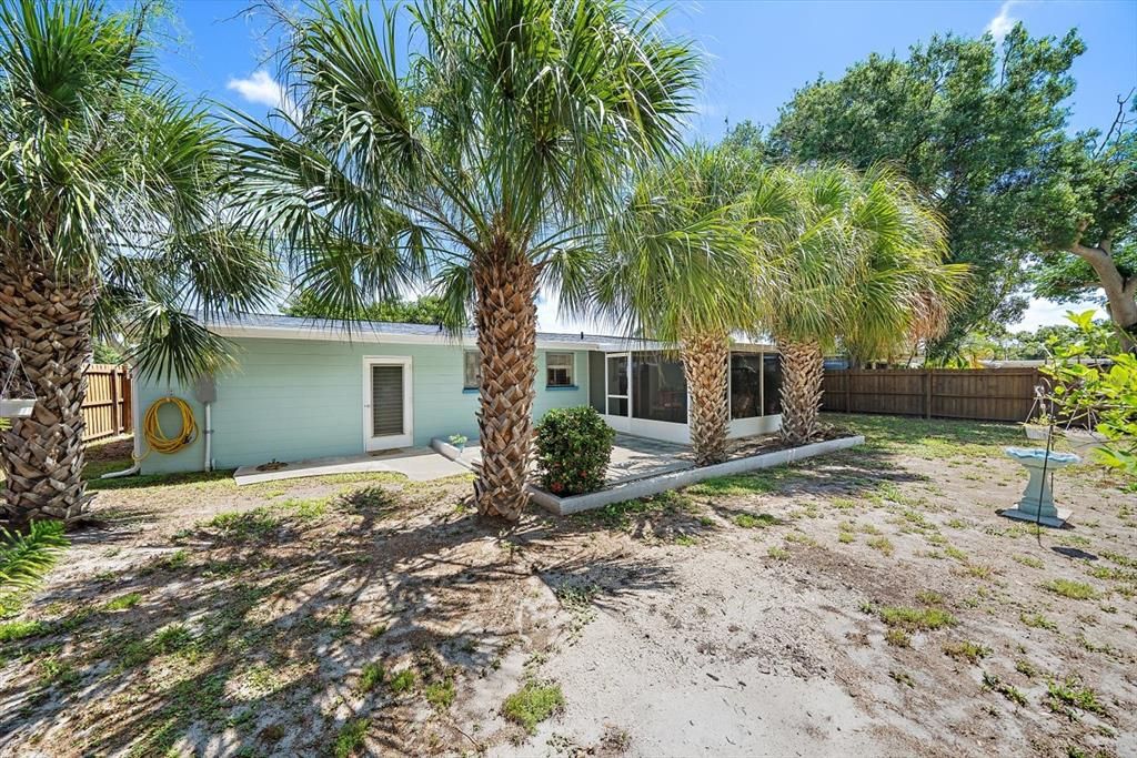 For Sale: $360,000 (3 beds, 2 baths, 1194 Square Feet)