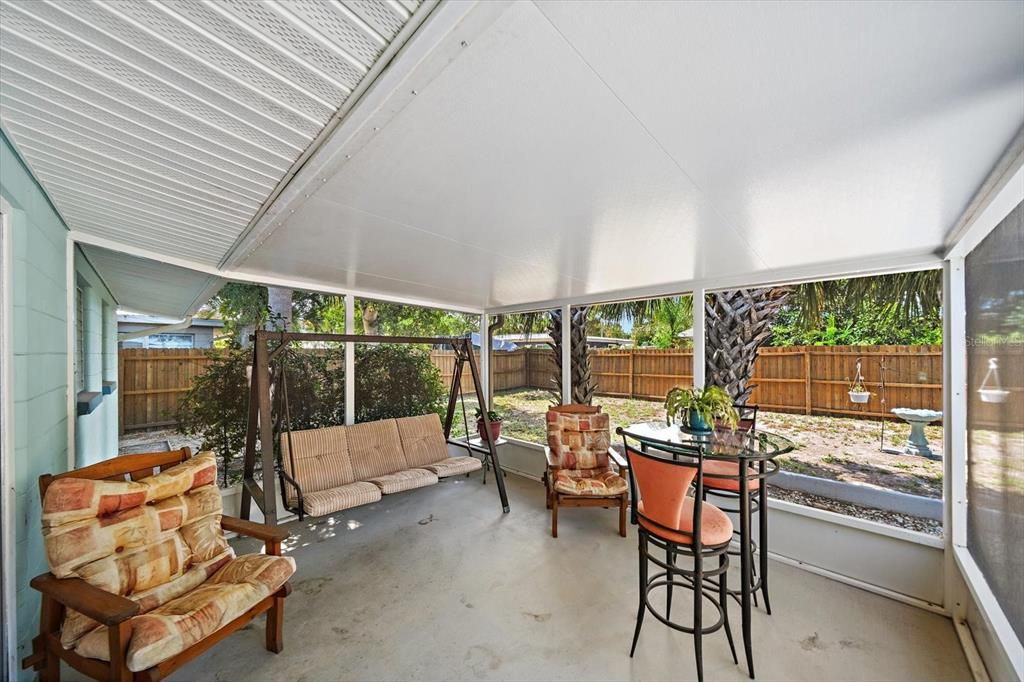 For Sale: $360,000 (3 beds, 2 baths, 1194 Square Feet)