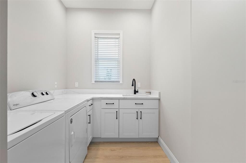 For Sale: $2,145,000 (4 beds, 4 baths, 2695 Square Feet)