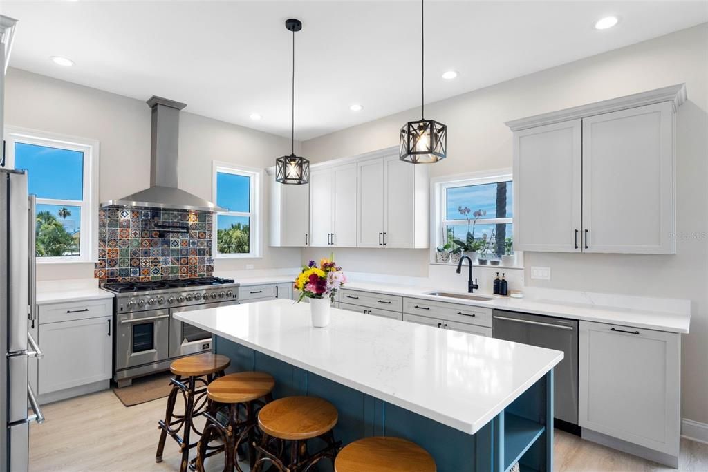 For Sale: $2,145,000 (4 beds, 4 baths, 2695 Square Feet)