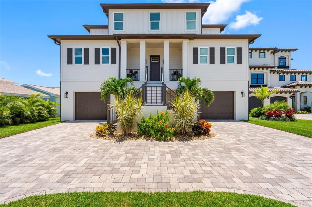 For Sale: $2,145,000 (4 beds, 4 baths, 2695 Square Feet)