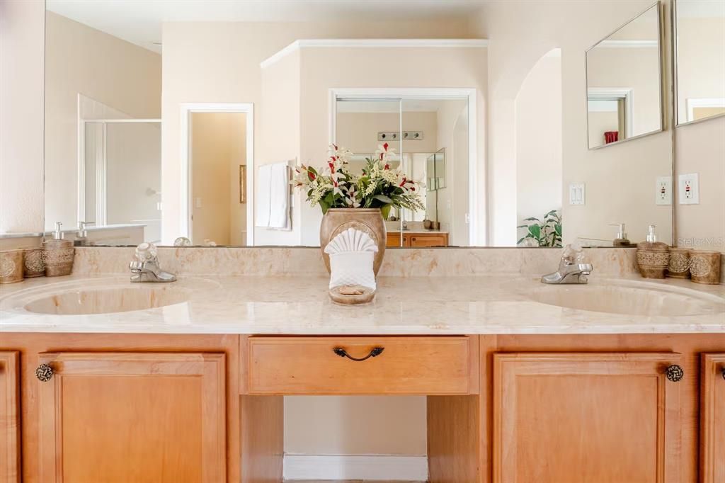 For Rent: $2,350 (3 beds, 2 baths, 1536 Square Feet)