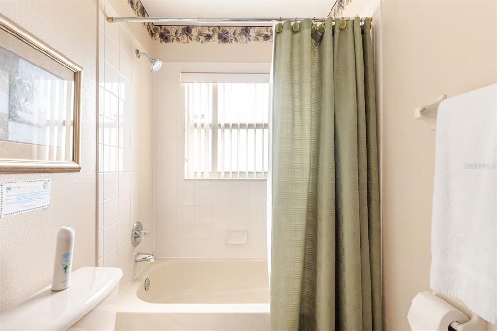 For Rent: $2,350 (3 beds, 2 baths, 1536 Square Feet)