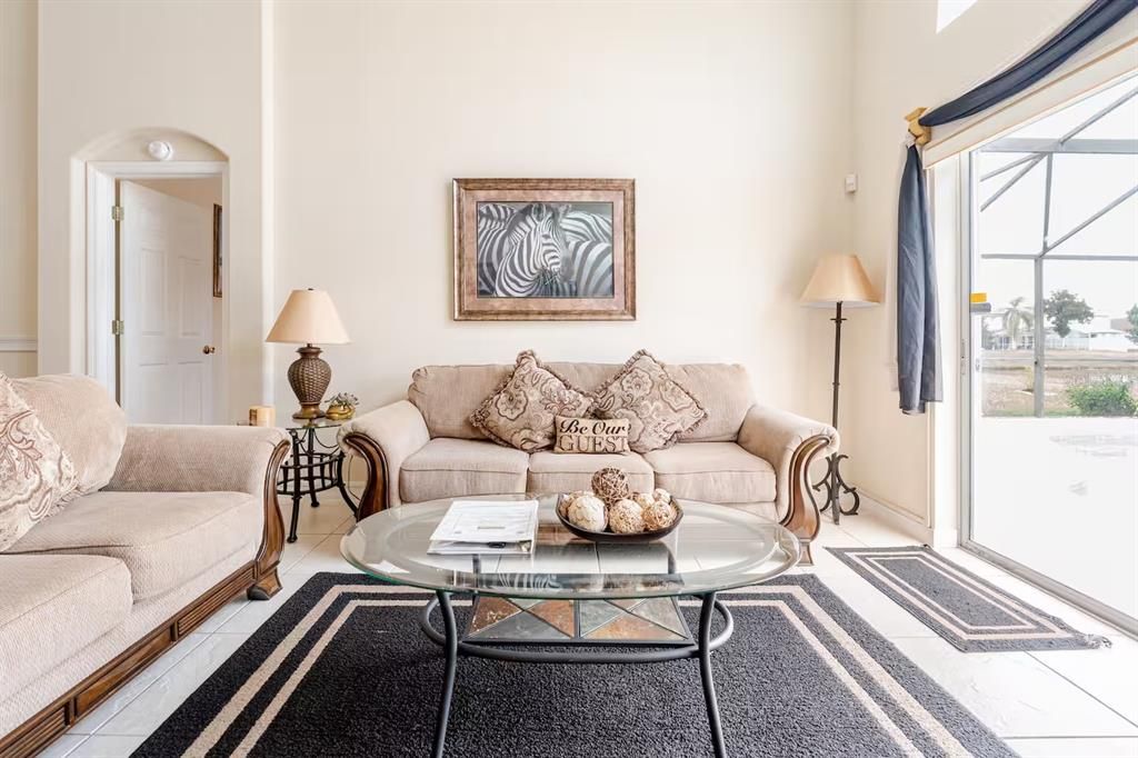 For Rent: $2,350 (3 beds, 2 baths, 1536 Square Feet)
