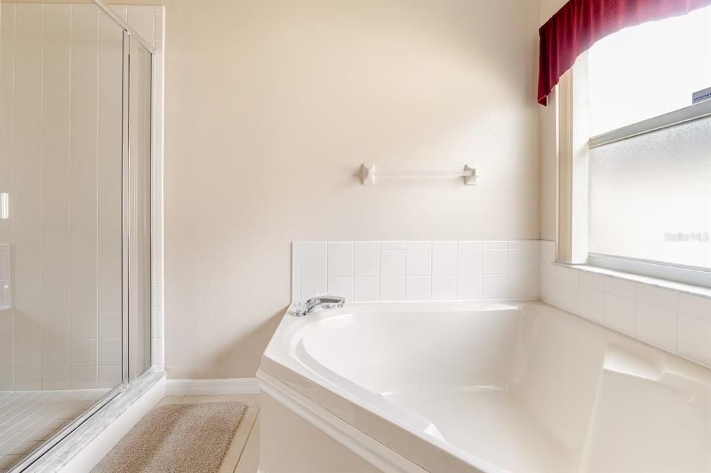 For Rent: $2,350 (3 beds, 2 baths, 1536 Square Feet)
