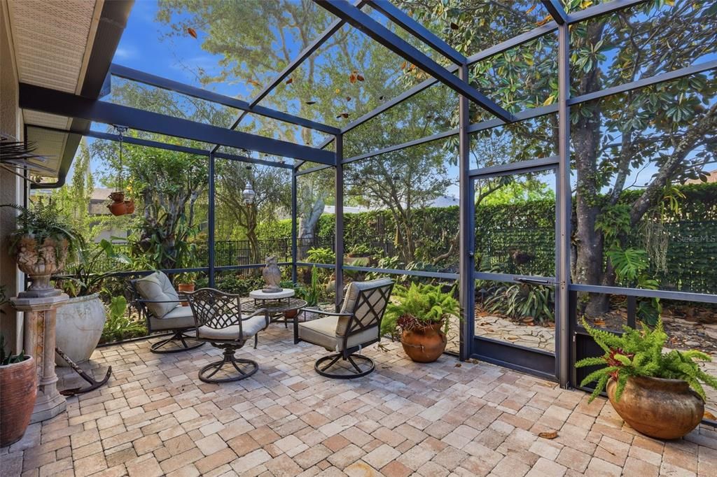 For Sale: $485,000 (4 beds, 2 baths, 2640 Square Feet)