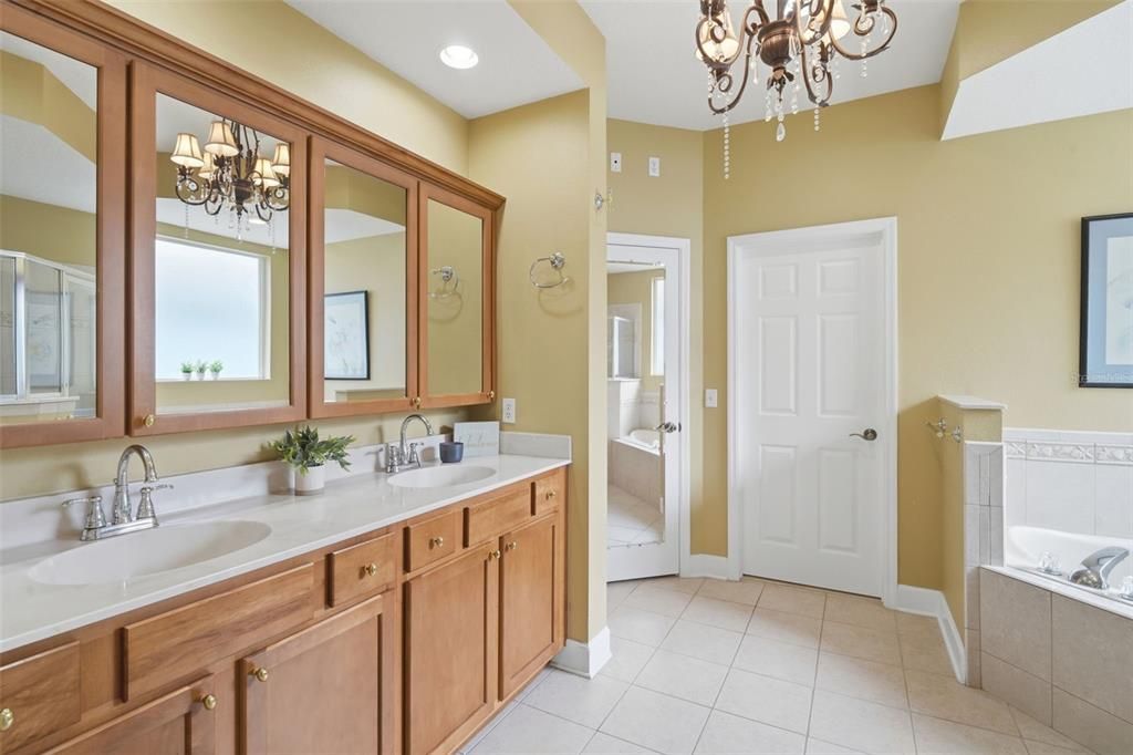 For Sale: $485,000 (4 beds, 2 baths, 2640 Square Feet)