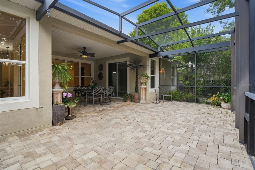 For Sale: $485,000 (4 beds, 2 baths, 2640 Square Feet)