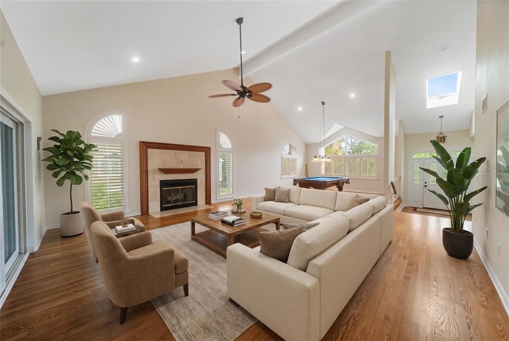 For Sale: $1,950,000 (3 beds, 3 baths, 5080 Square Feet)