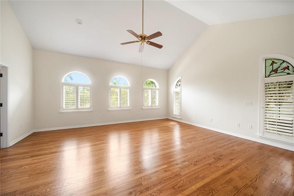 For Sale: $1,950,000 (3 beds, 3 baths, 5080 Square Feet)